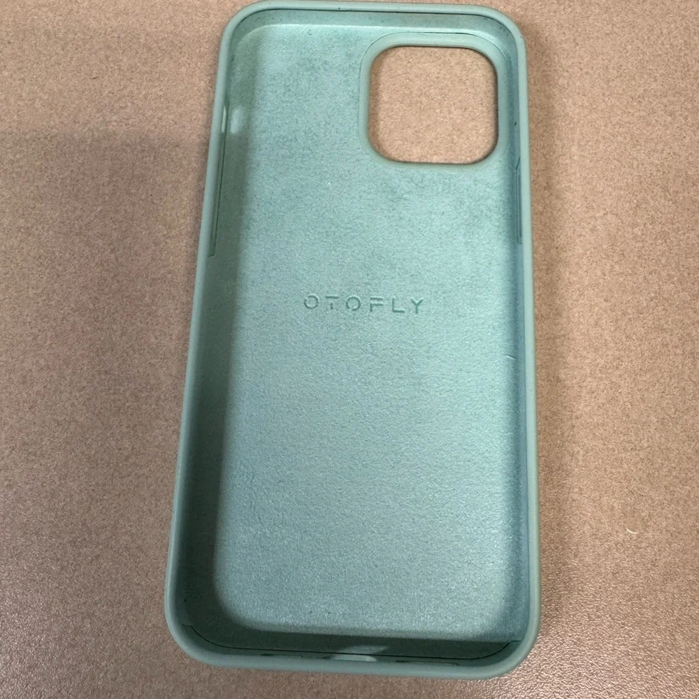 iPhone 13 Pro Max Silicone Shockproof Slim case in Mint